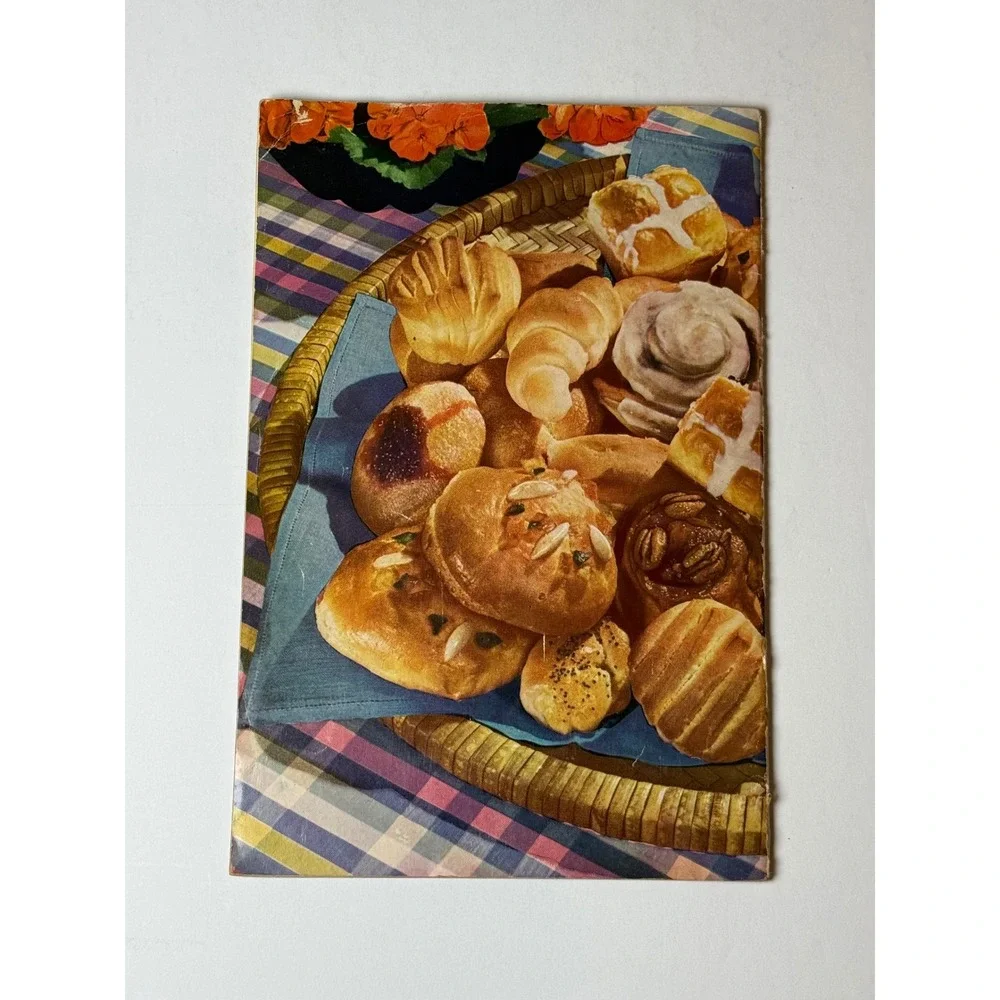 Vintage Fleischmanns‎ Yeast The Bread Basket Recipe Booklet Retro Baking Breads